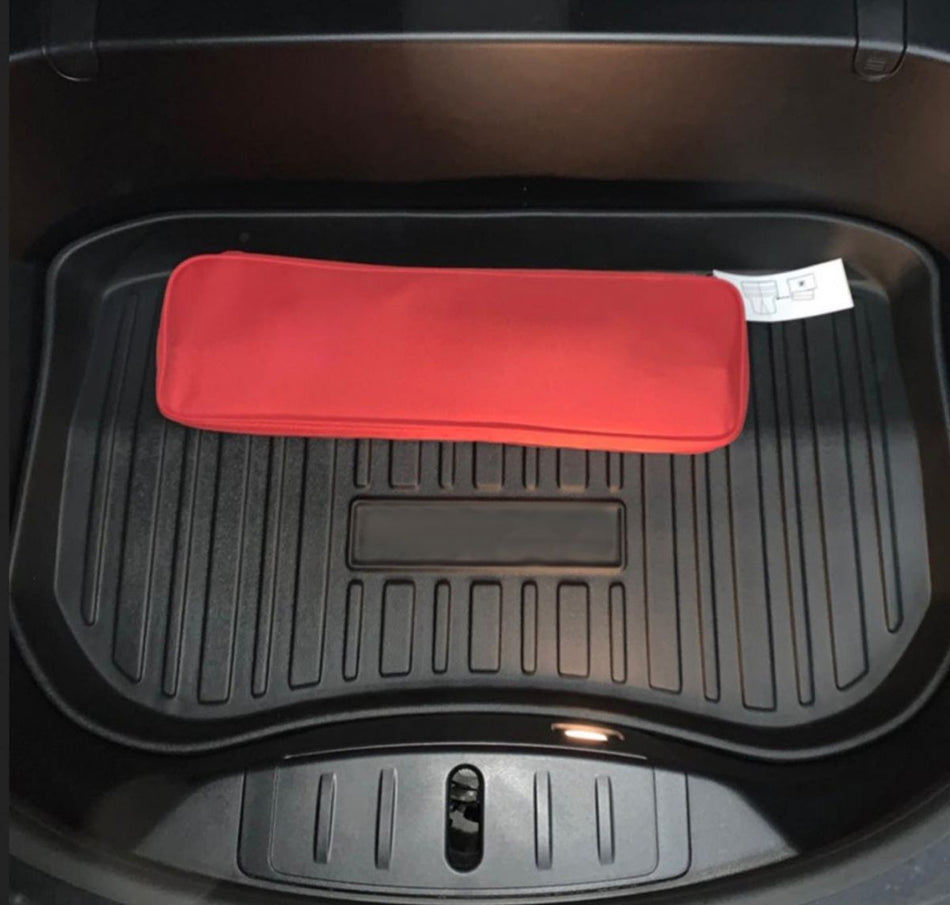 Bagasjeromsmatte foran Tesla Model 3 (2021->)