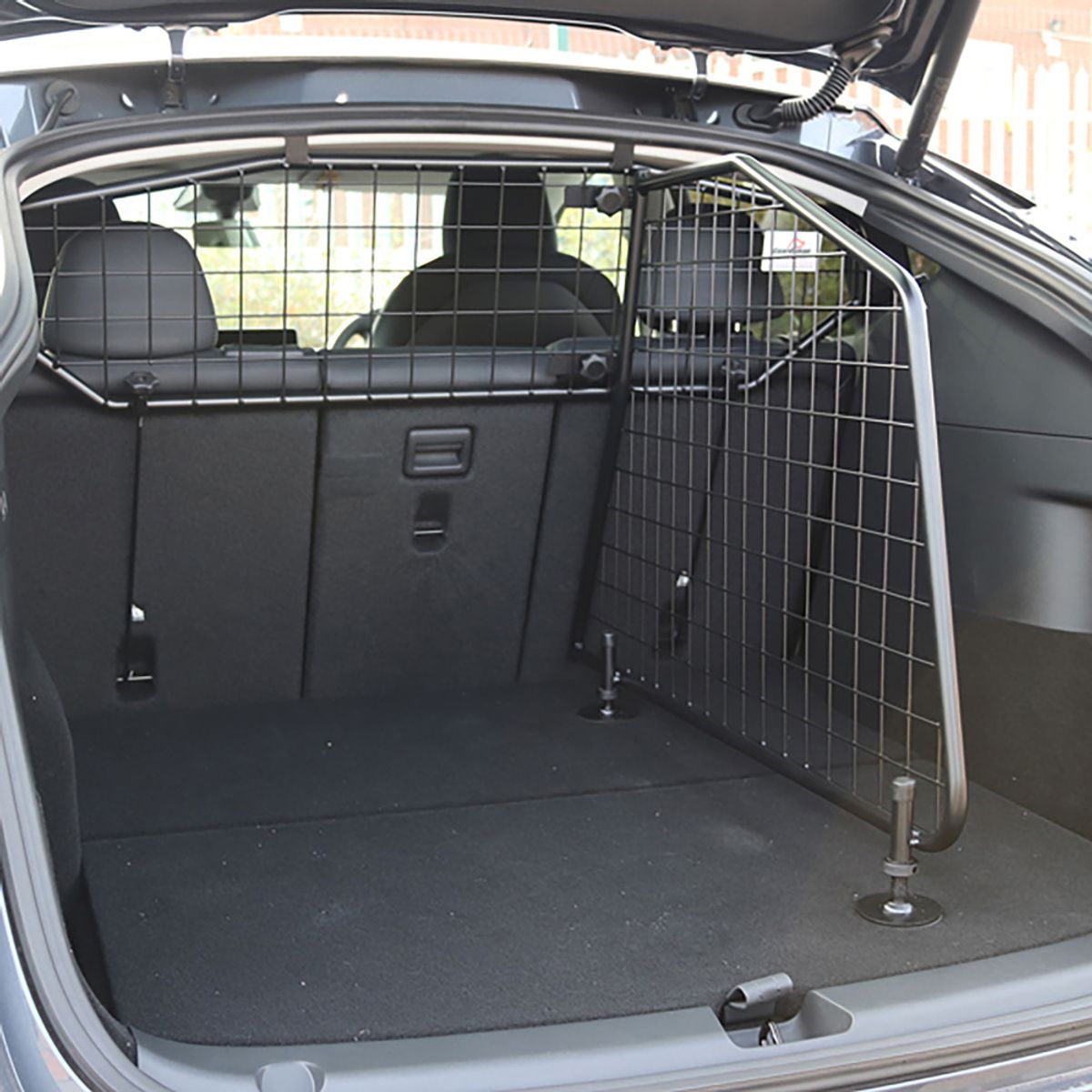 Guardsman hundegitter m/u skillevegg -Tesla Model Y