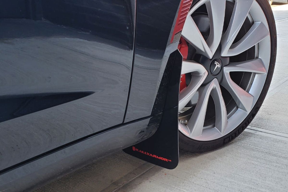 Rally Armor Skvettlapper Tesla Model 3 2019-2023