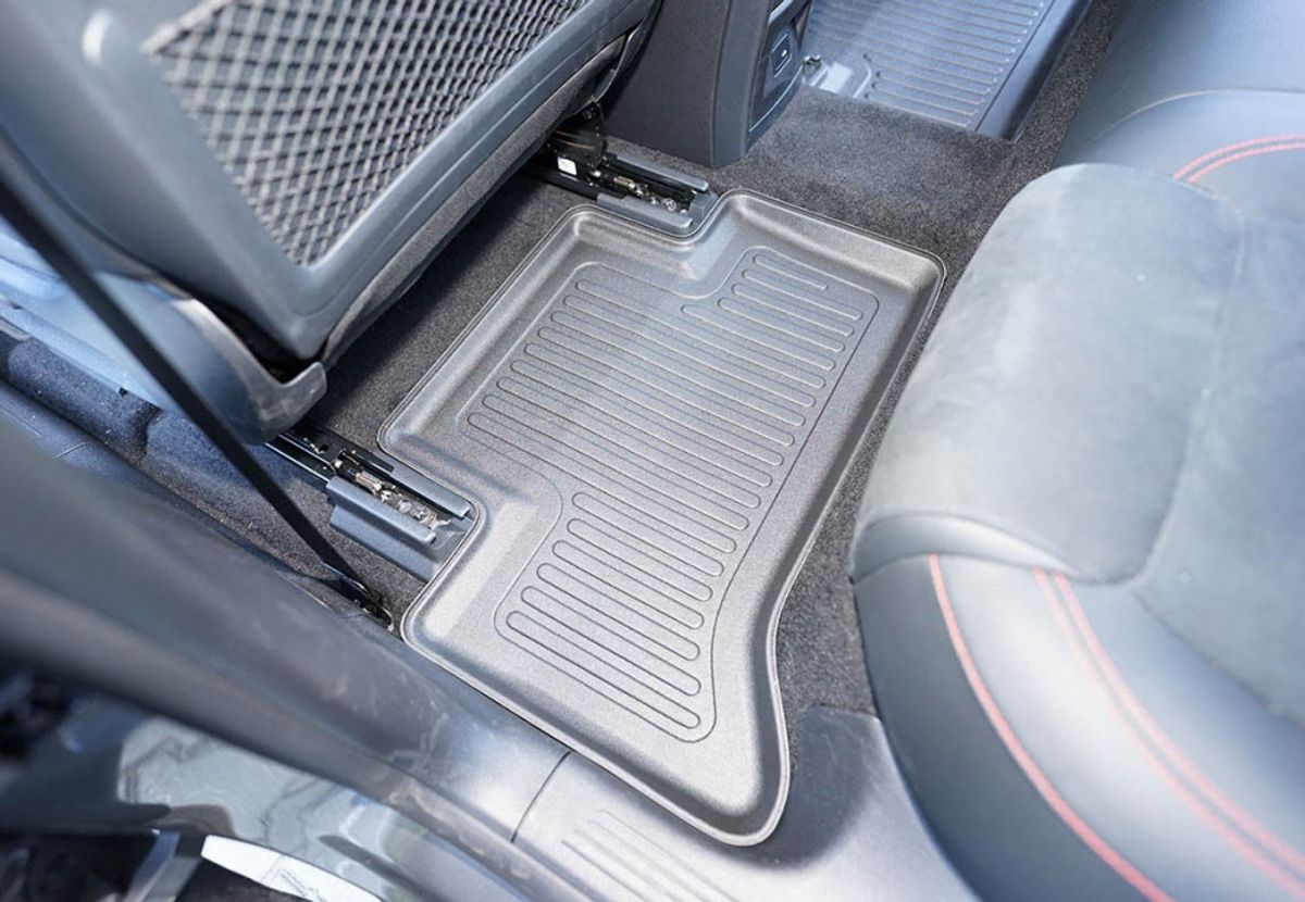 Mercedes-Benz EQA (H243) 2021-> Gulvmatter høy kant