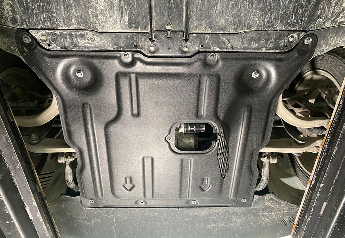 Forsterket bunnplate - Tesla Model Y - Foran
