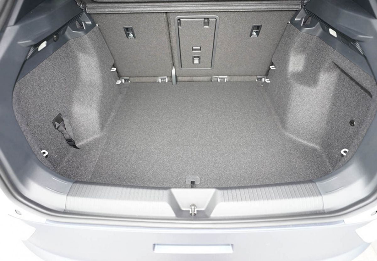 Volkswagen ID.4 Bagasjeromsmatte. Nedre del.