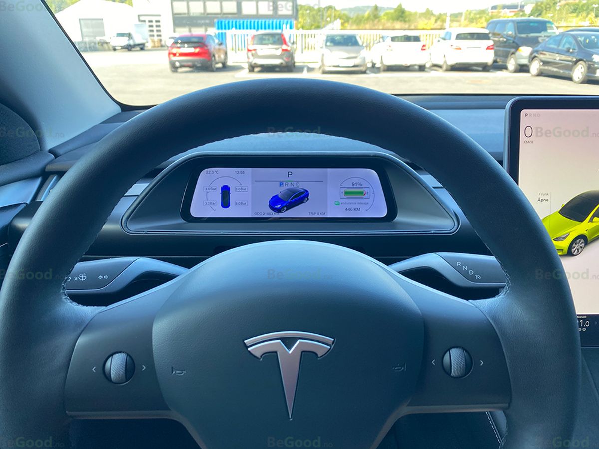 Dashbord med skjerm - Tesla Model 3 & Y