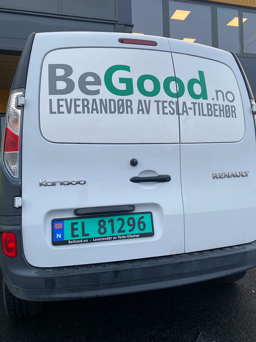 Skiltholder til bil - Sort